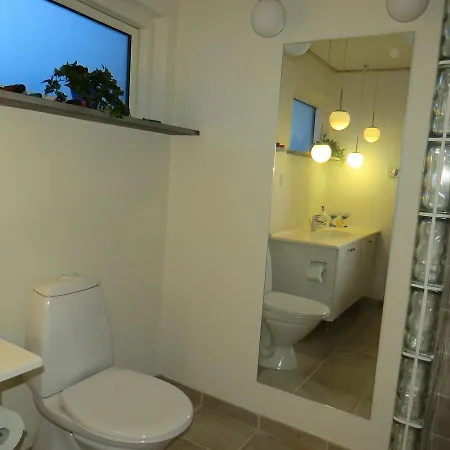 Midskovvej Holiday House * Кертеминне